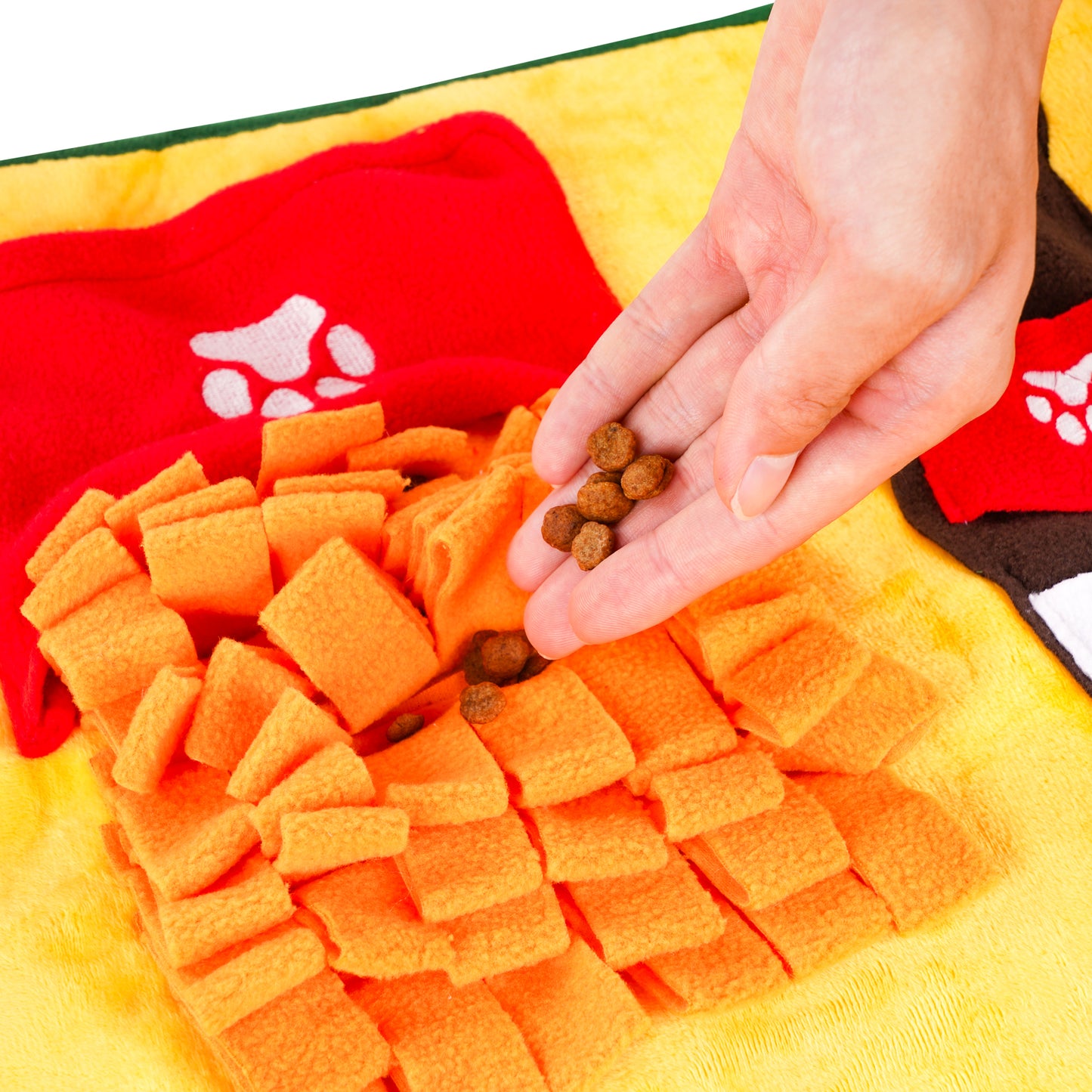 dailyhoo Interactive Snuffle Mat can help dog eat slowly